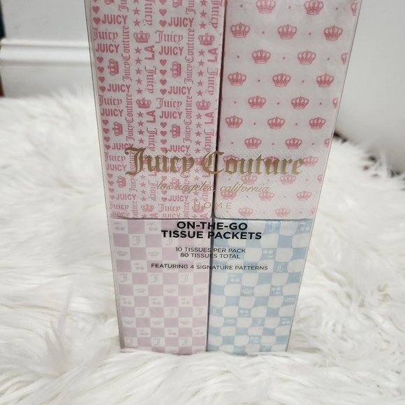 🔹️Juicy Couture 🔹️Home Logo Printed 8 On-The-Go  Tissue Packets - Picture 3 of 4